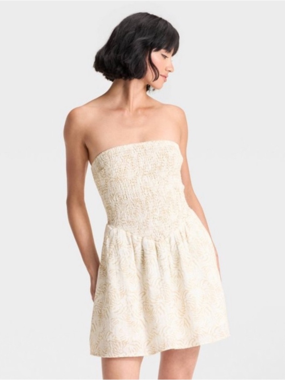 NWT target Smocked Crinkle
Gauze Mini Sundress - Universal Thread™ cream